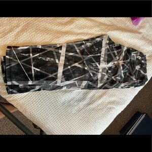 Geometric Athletic Capris